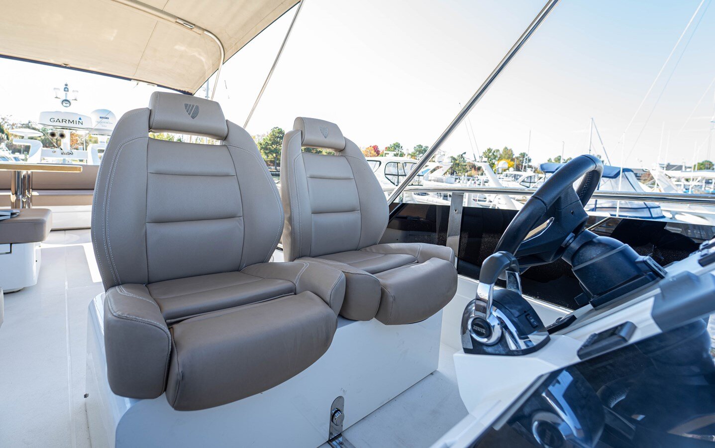 2019-fairline-53-840c70