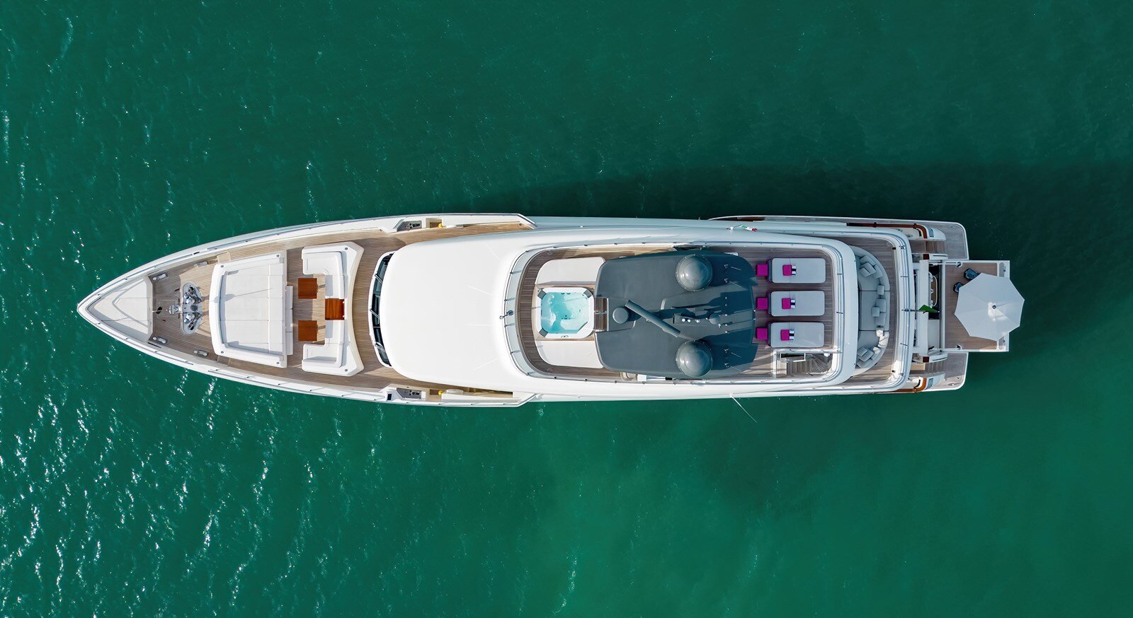 2019-ferretti-custom-line-121-7-be5a0d