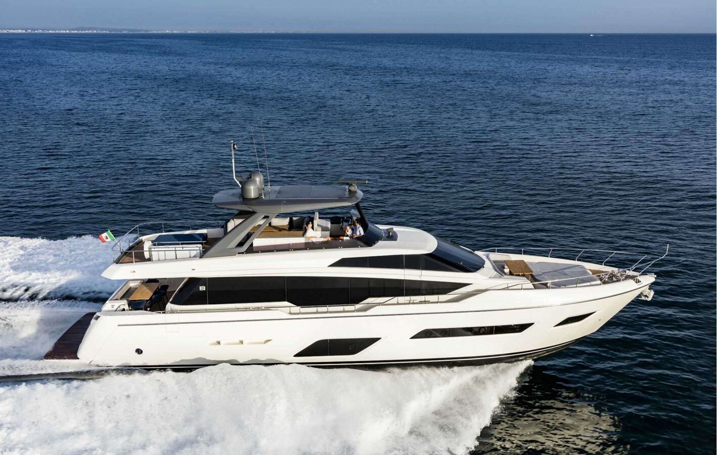 2019-ferretti-yachts-78-9-ffe3e5