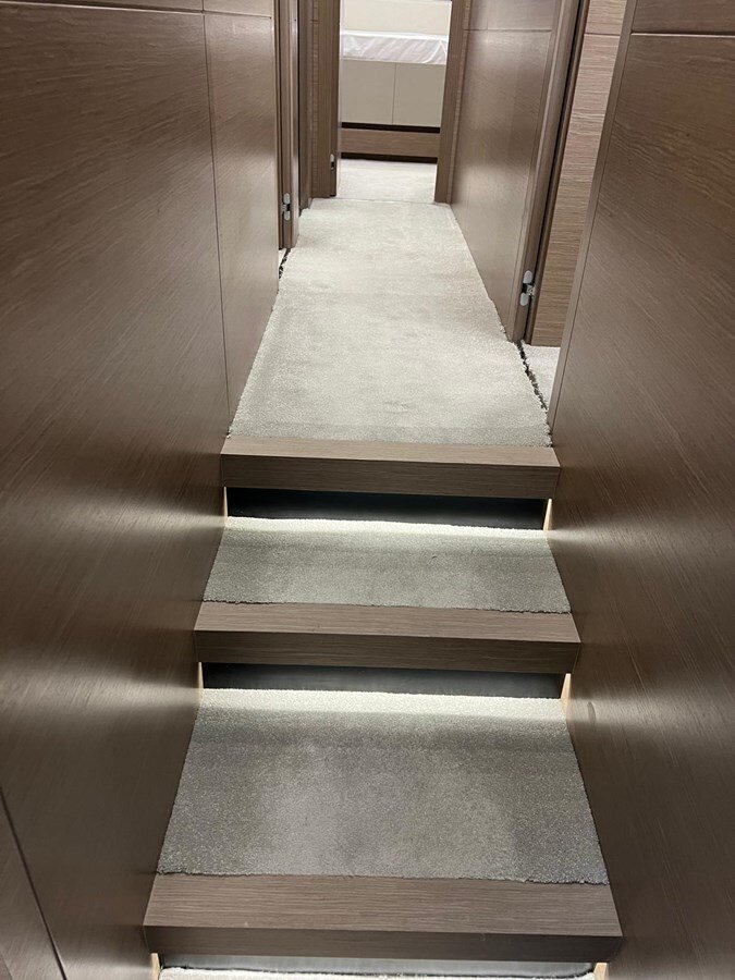 2019-ferretti-yachts-78-9-ffe3e5