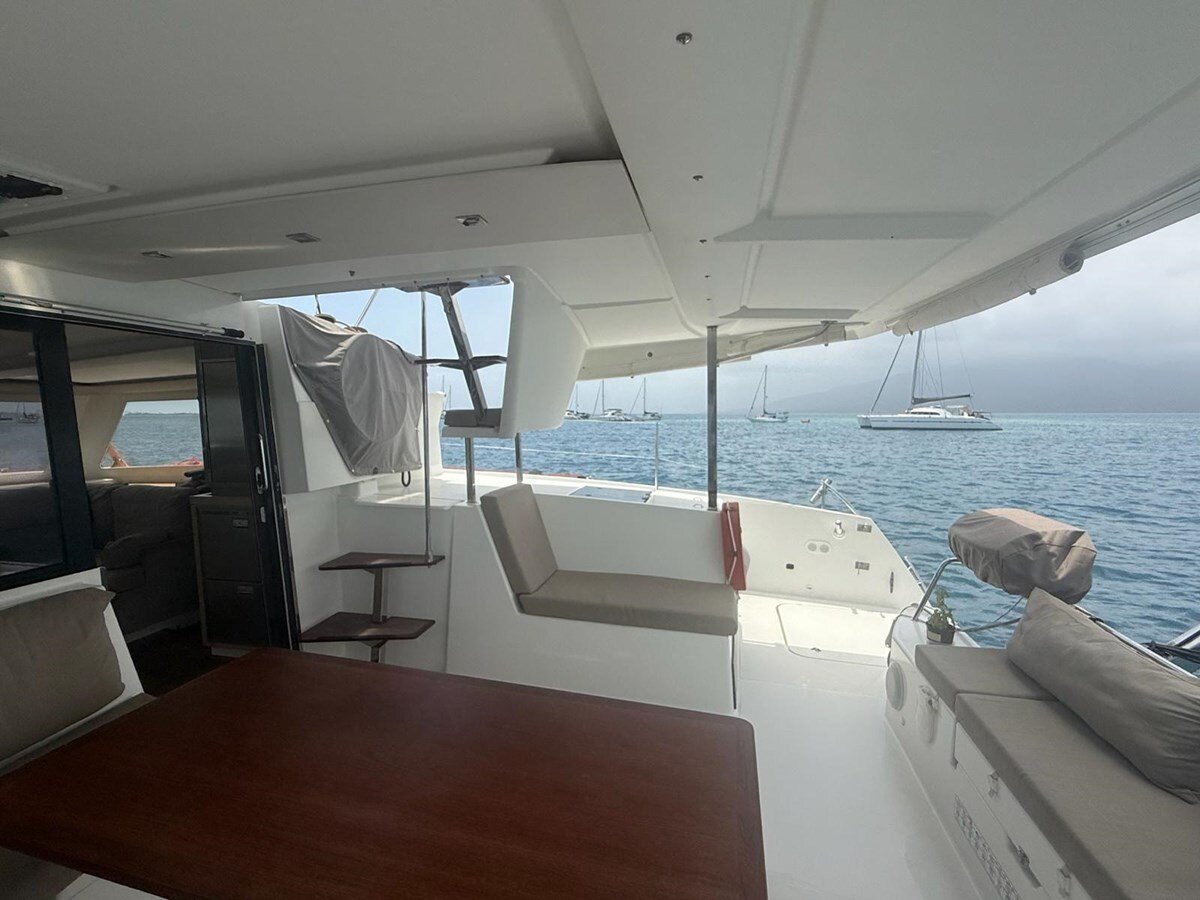 2019-fountaine-pajot-38-6-12f26f