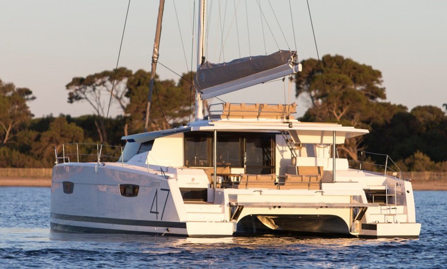 2019-fountaine-pajot-47-c4d57f