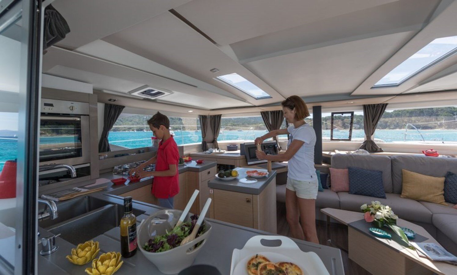 2019-fountaine-pajot-47-c4d57f