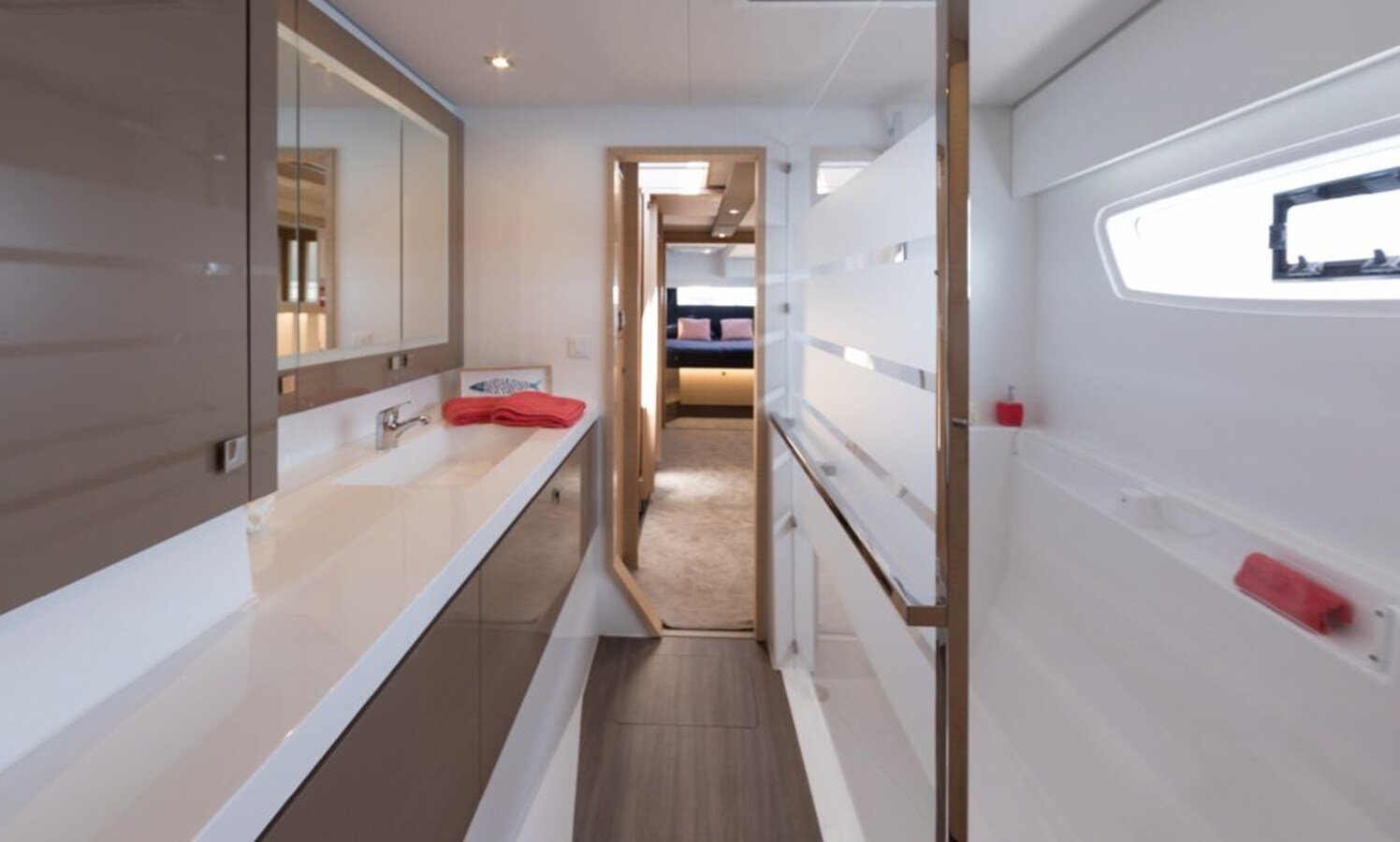 2019-fountaine-pajot-47-c4d57f