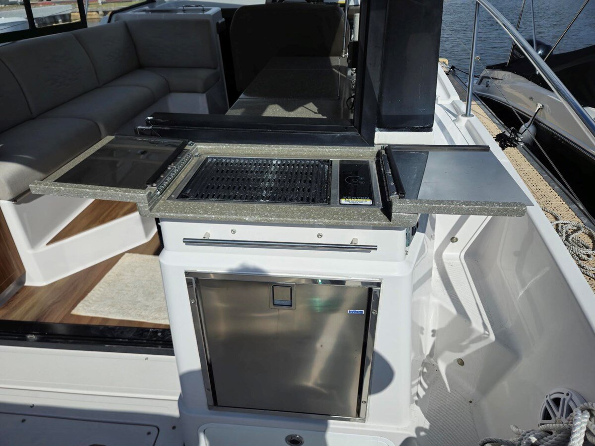 2019-four-winns-37-76f1ac