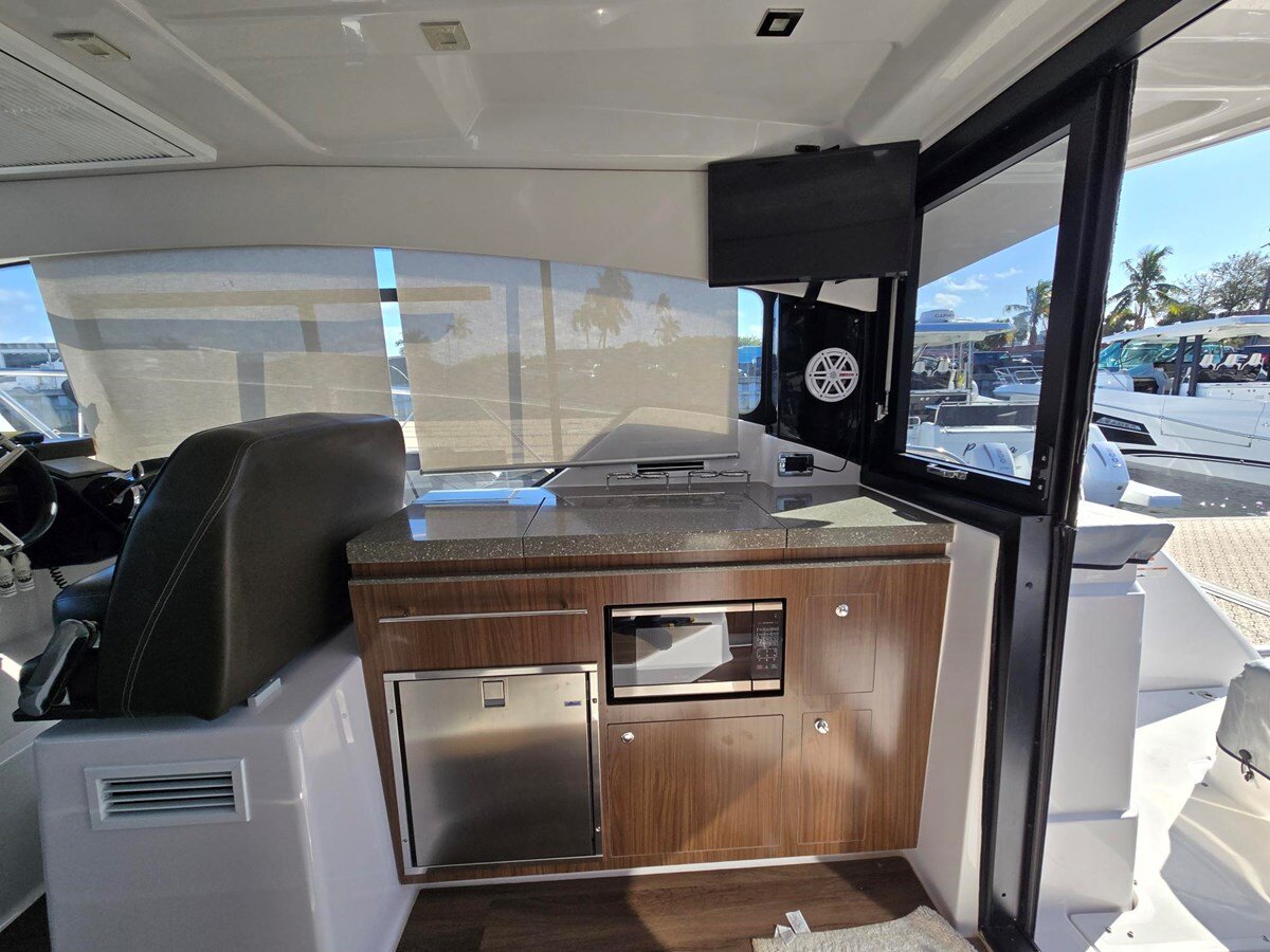 2019-four-winns-37-76f1ac