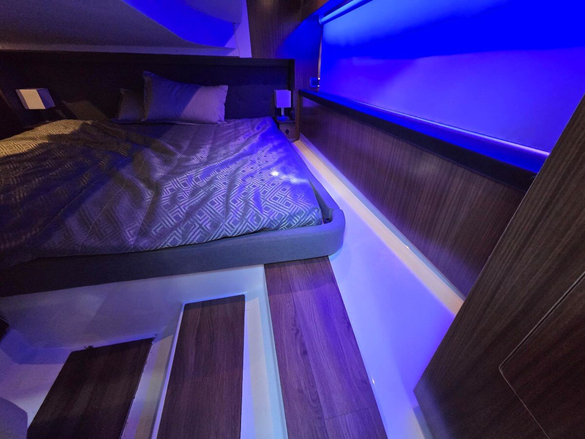 2019-four-winns-37-76f1ac