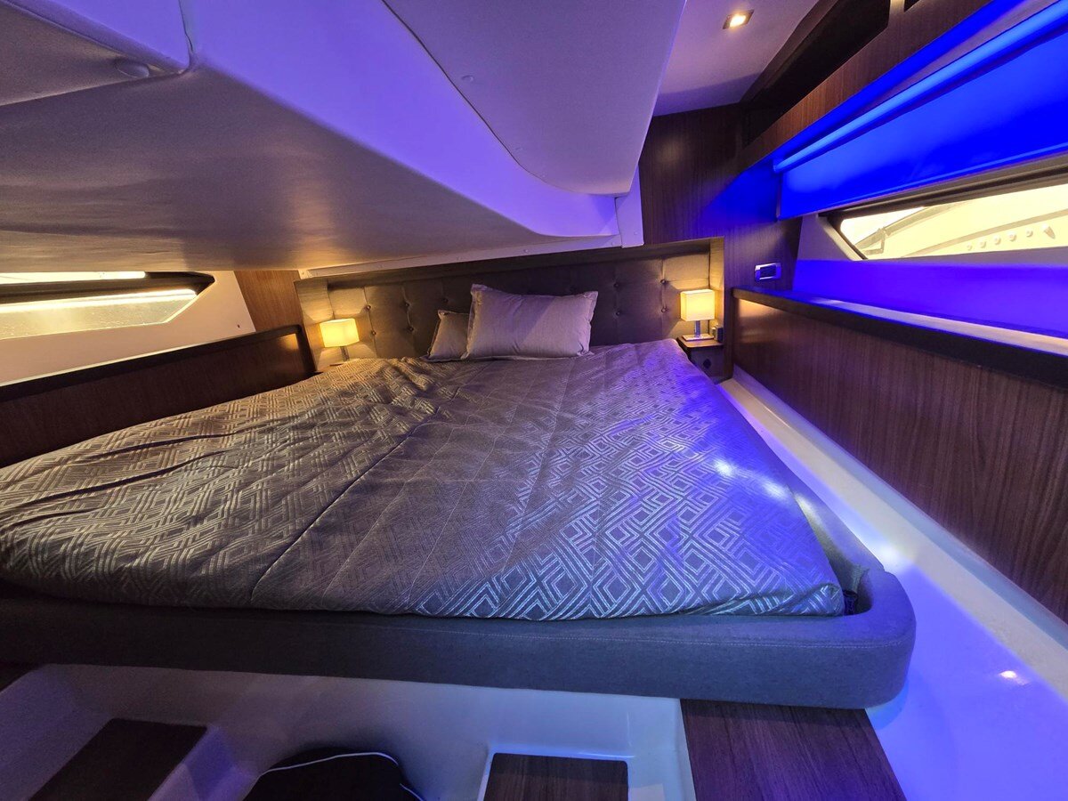 2019-four-winns-37-76f1ac