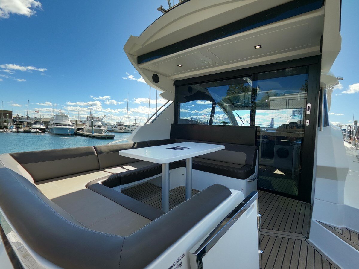 2019-galeon-48-a0a37f