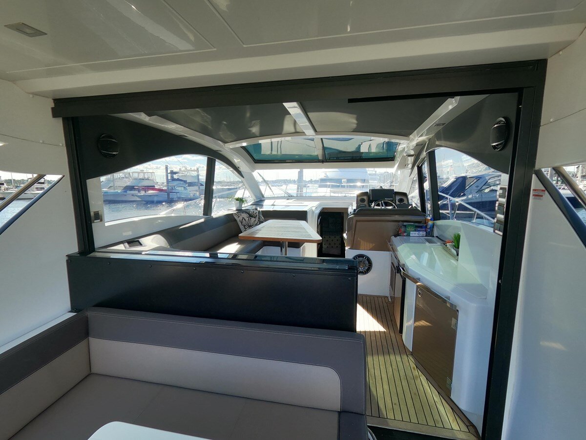 2019-galeon-48-a0a37f