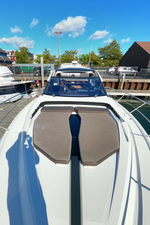 2019-galeon-48-a0a37f