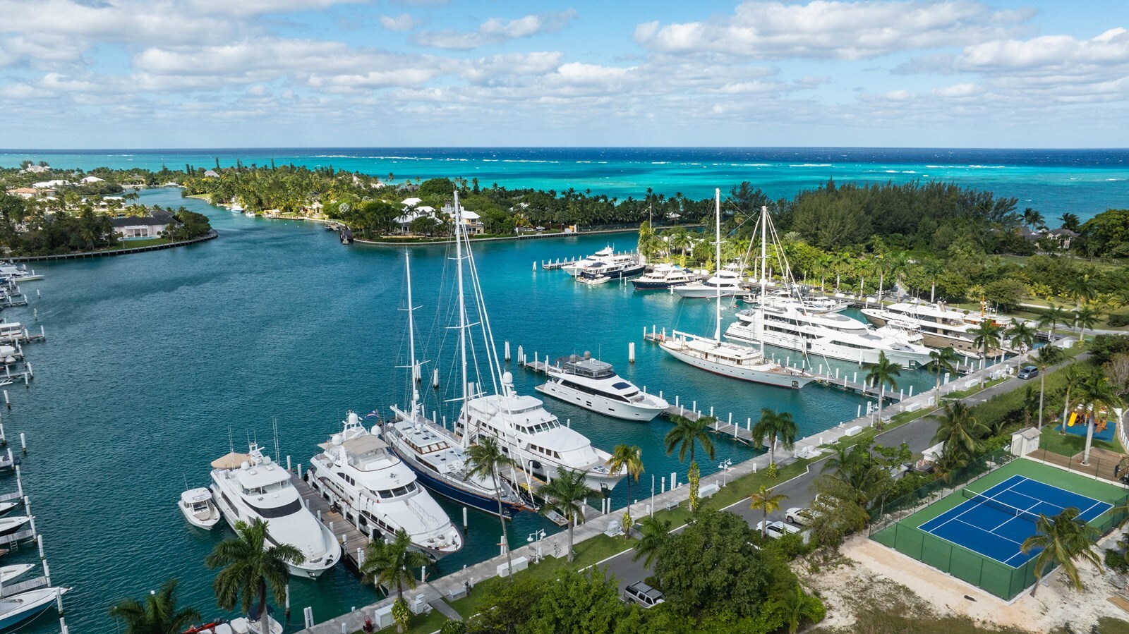 2019-hatteras-91-8-0957e3