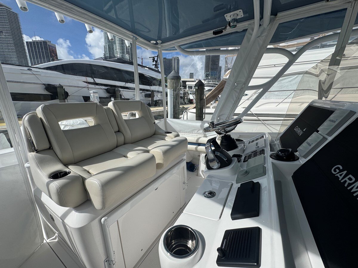 2019-intrepid-40-f19710