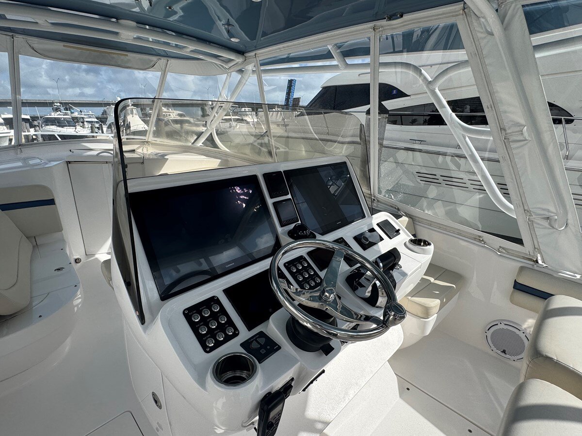 2019-intrepid-40-f19710