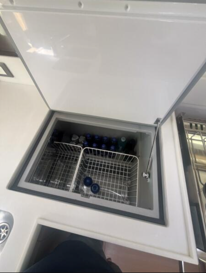 2019-jeanneau-47-3-3bfdb3