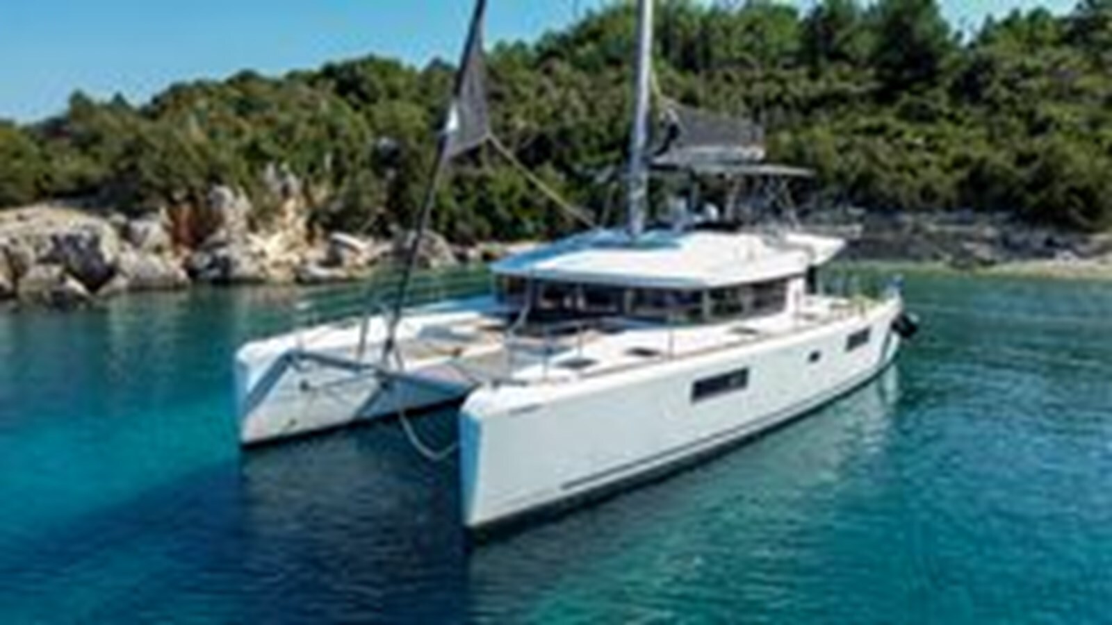 2019-lagoon-52-1-774a10