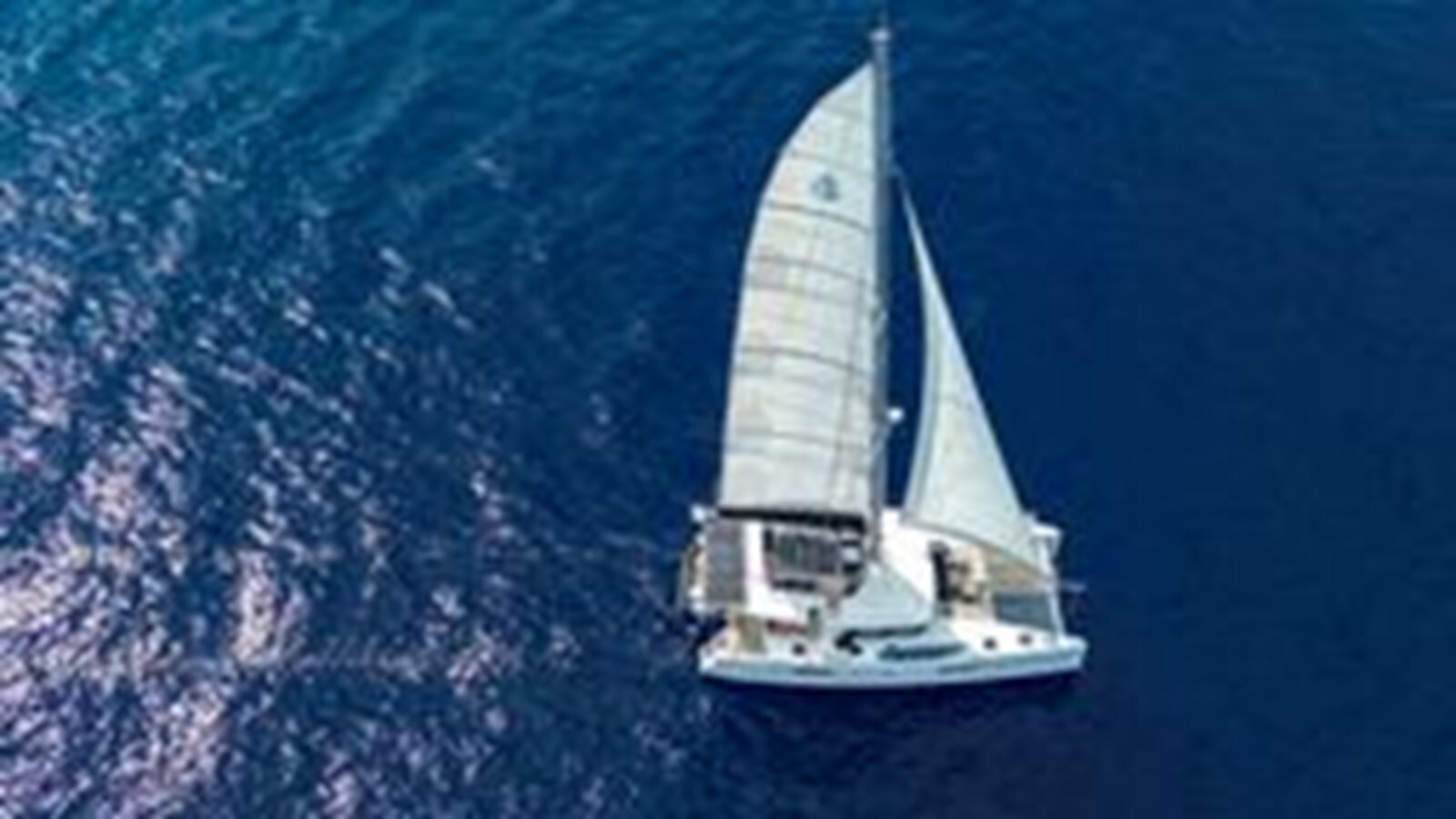 2019-lagoon-52-1-774a10