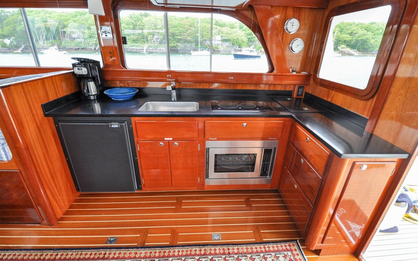 2019-lowell-brothers-43-cc4d85