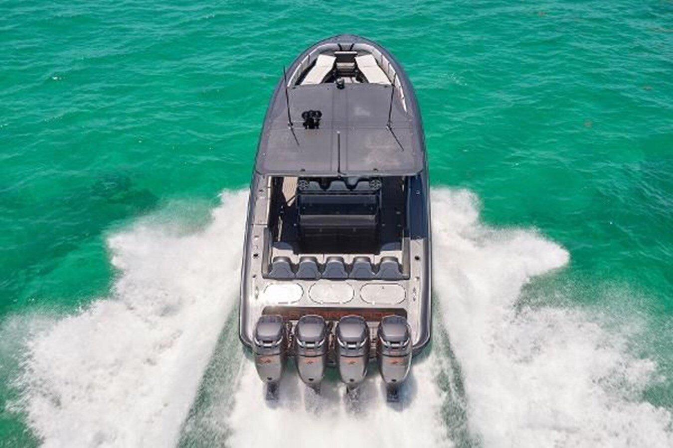 2019-midnight-express-powerboats-43-1-c1af4a