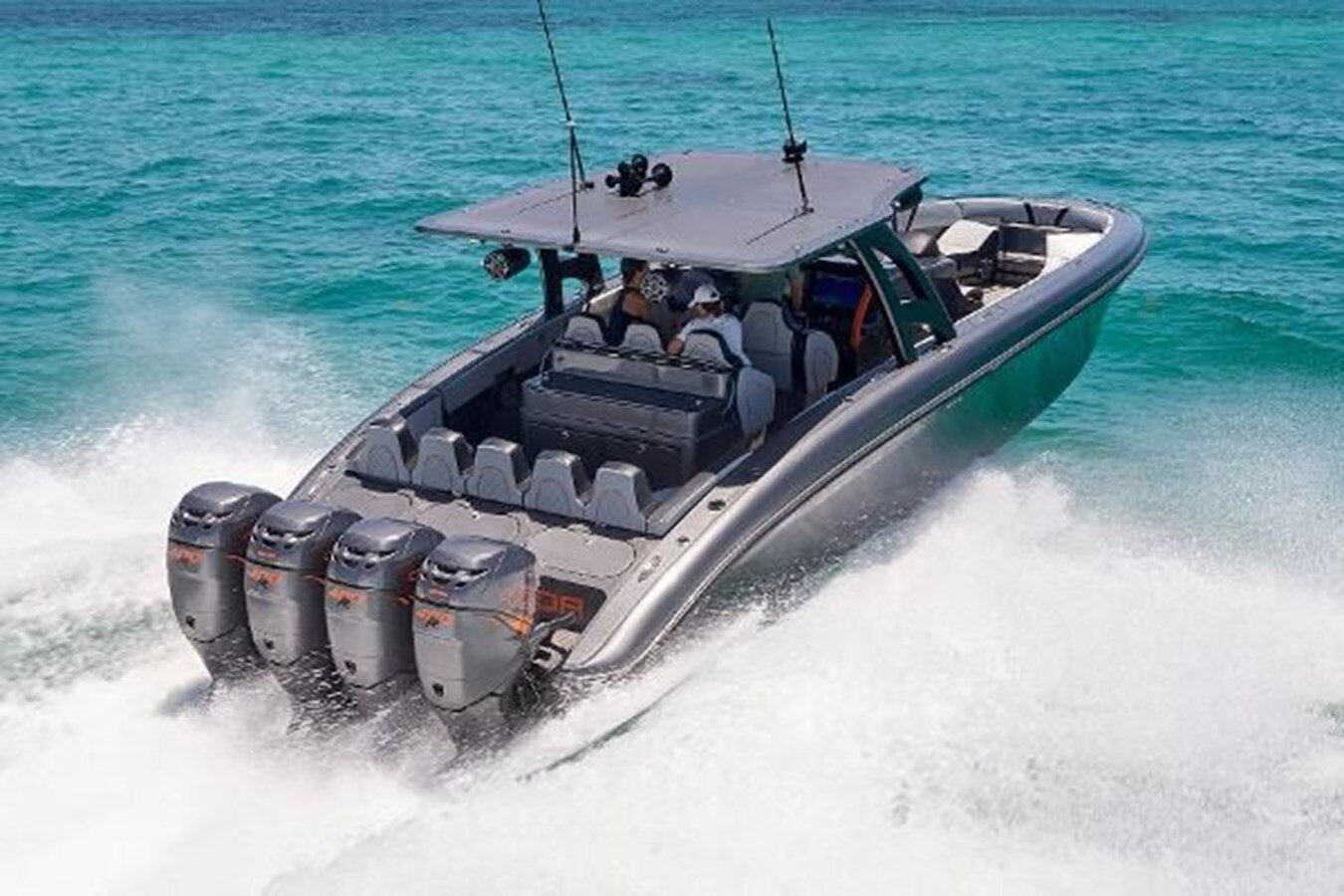 2019-midnight-express-powerboats-43-1-c1af4a