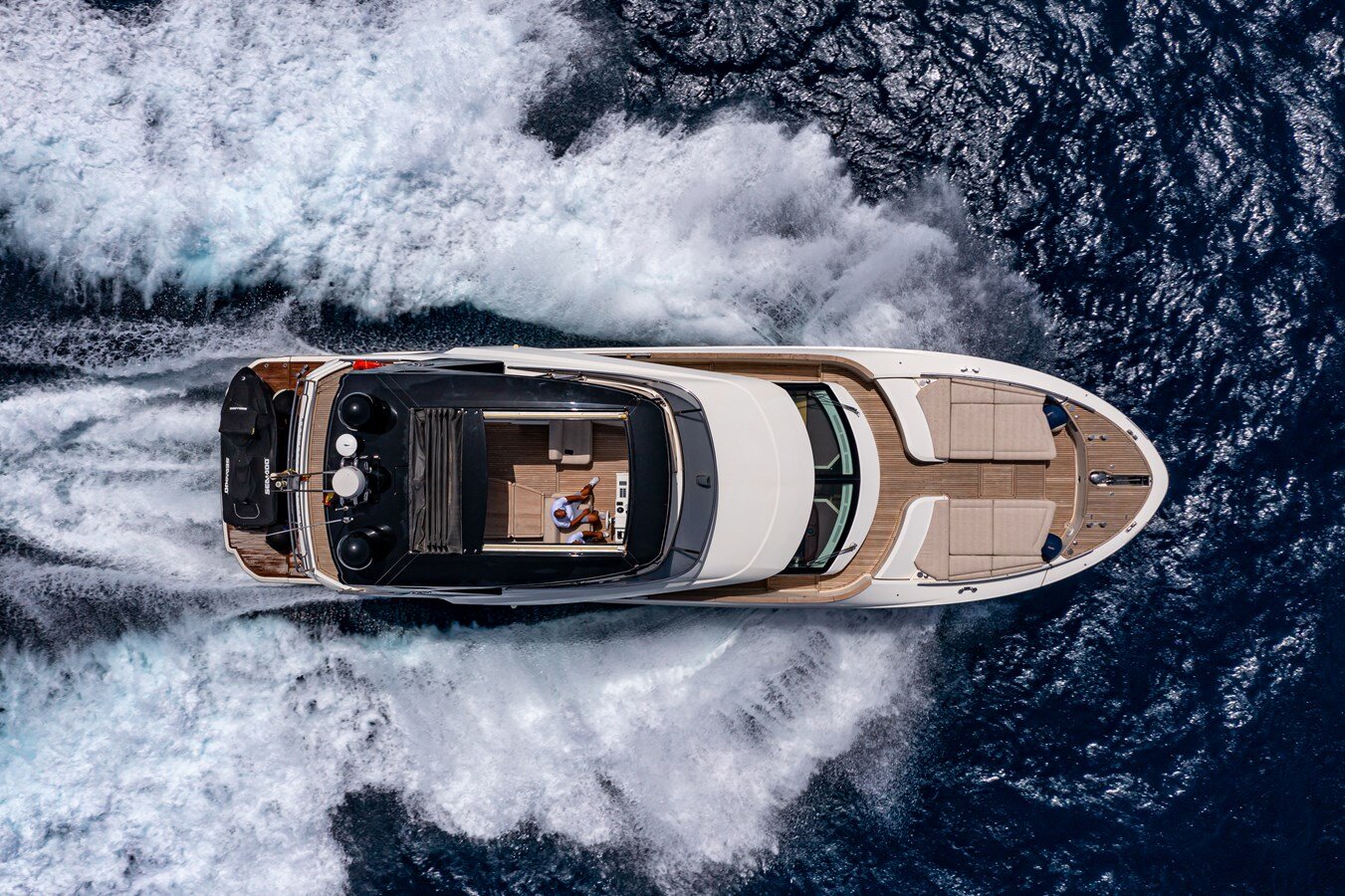 2019-monte-carlo-yachts-66-27784a