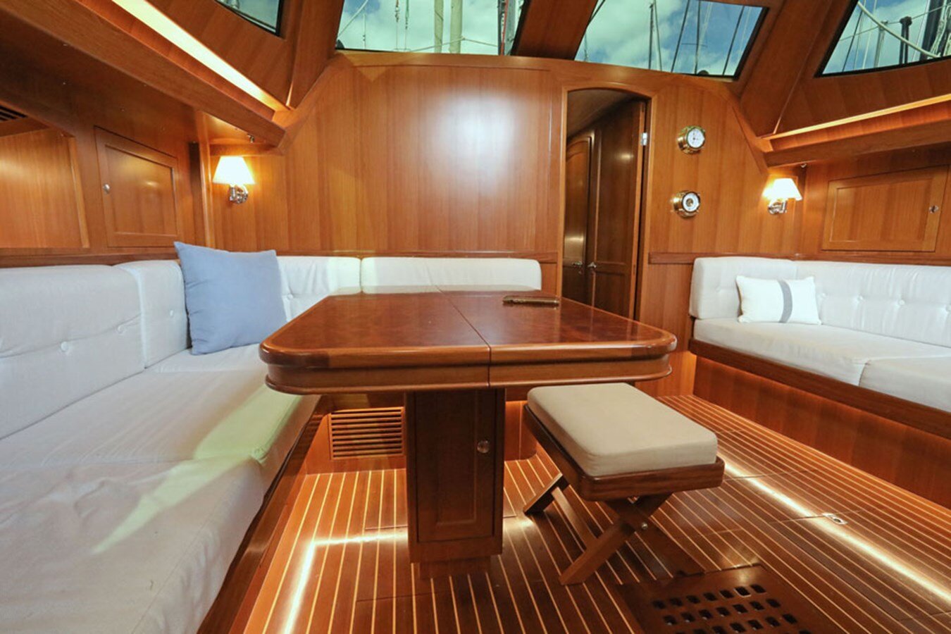 2019-outbound-56-4d3e36