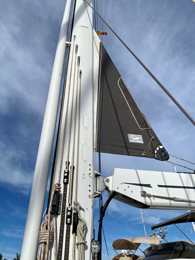 2019-oyster-marine-ltd-63-7-14797d