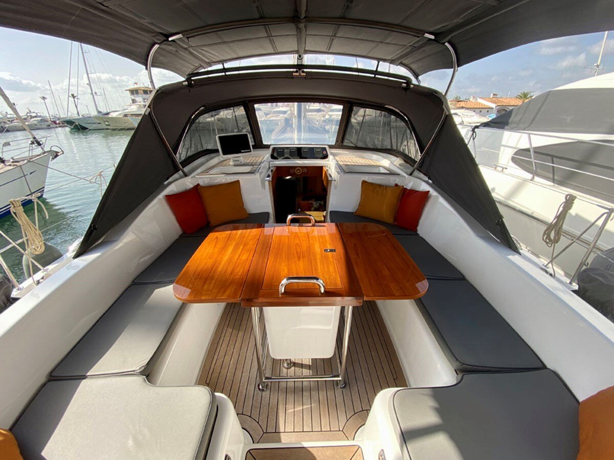 2019-oyster-marine-ltd-63-7-14797d