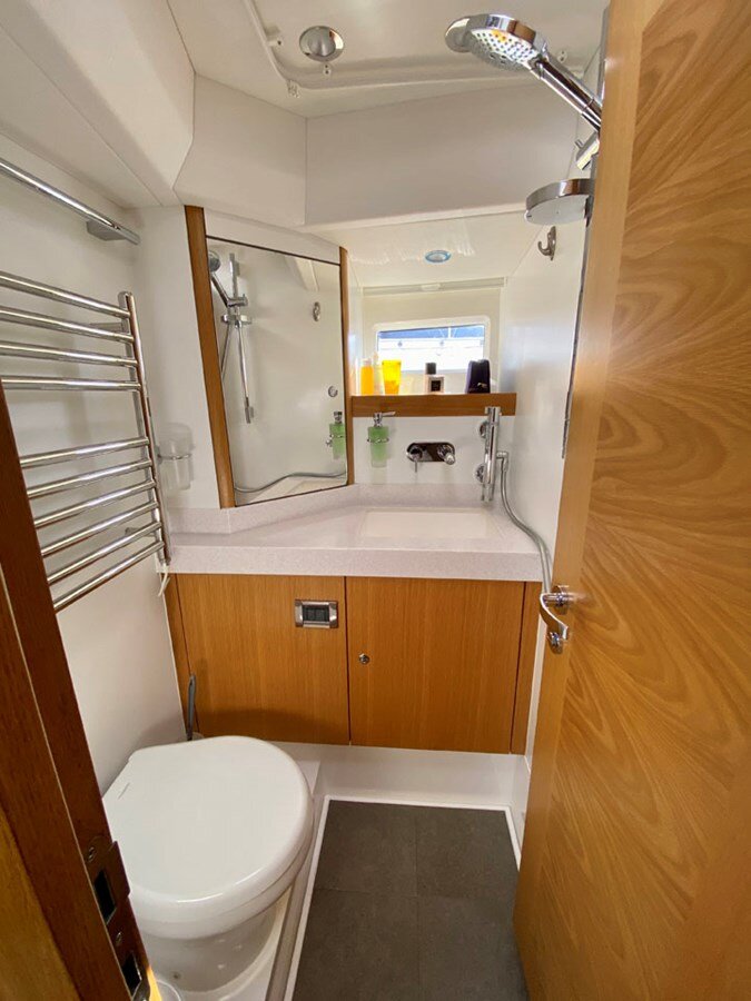 2019-oyster-marine-ltd-63-7-14797d