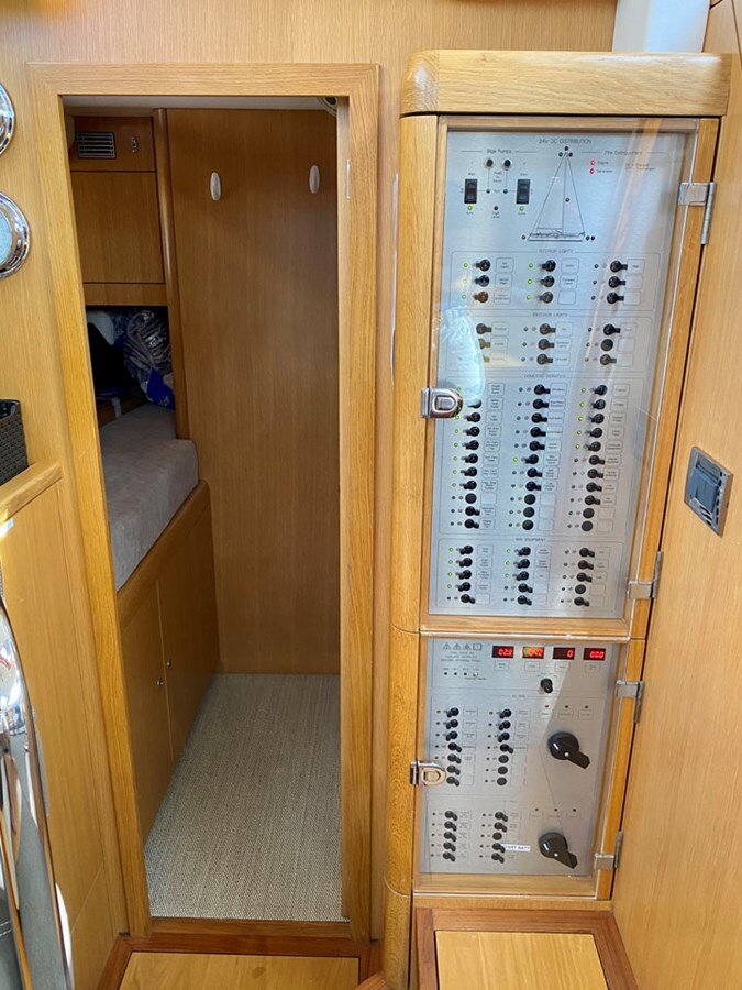 2019-oyster-marine-ltd-63-7-14797d