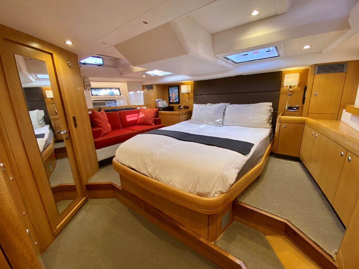 2019-oyster-marine-ltd-63-7-14797d