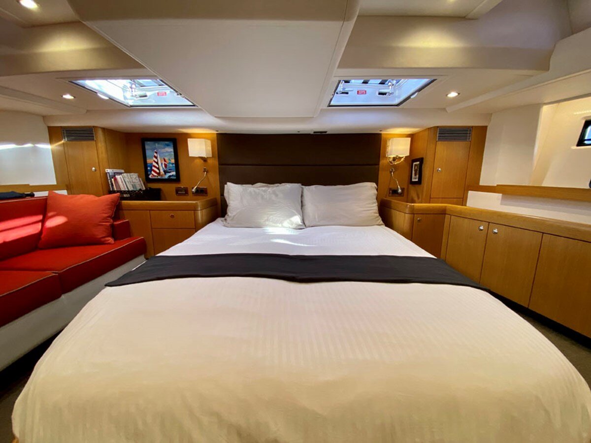 2019-oyster-marine-ltd-63-7-14797d