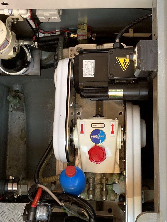 2019-oyster-marine-ltd-63-7-14797d