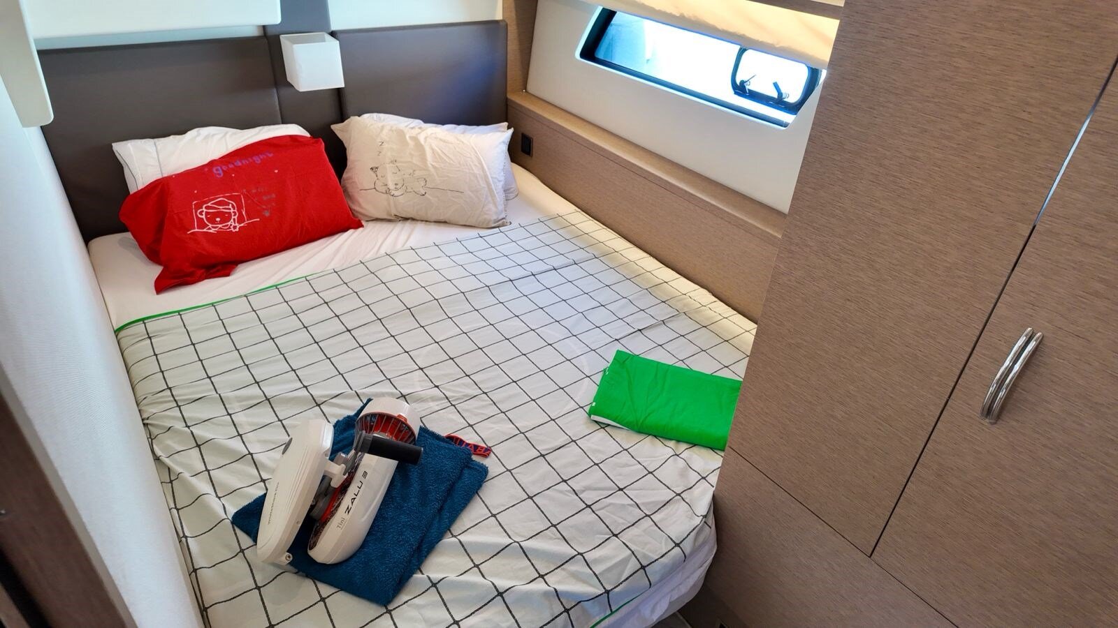 2019-prestige-50-10-adf8f4