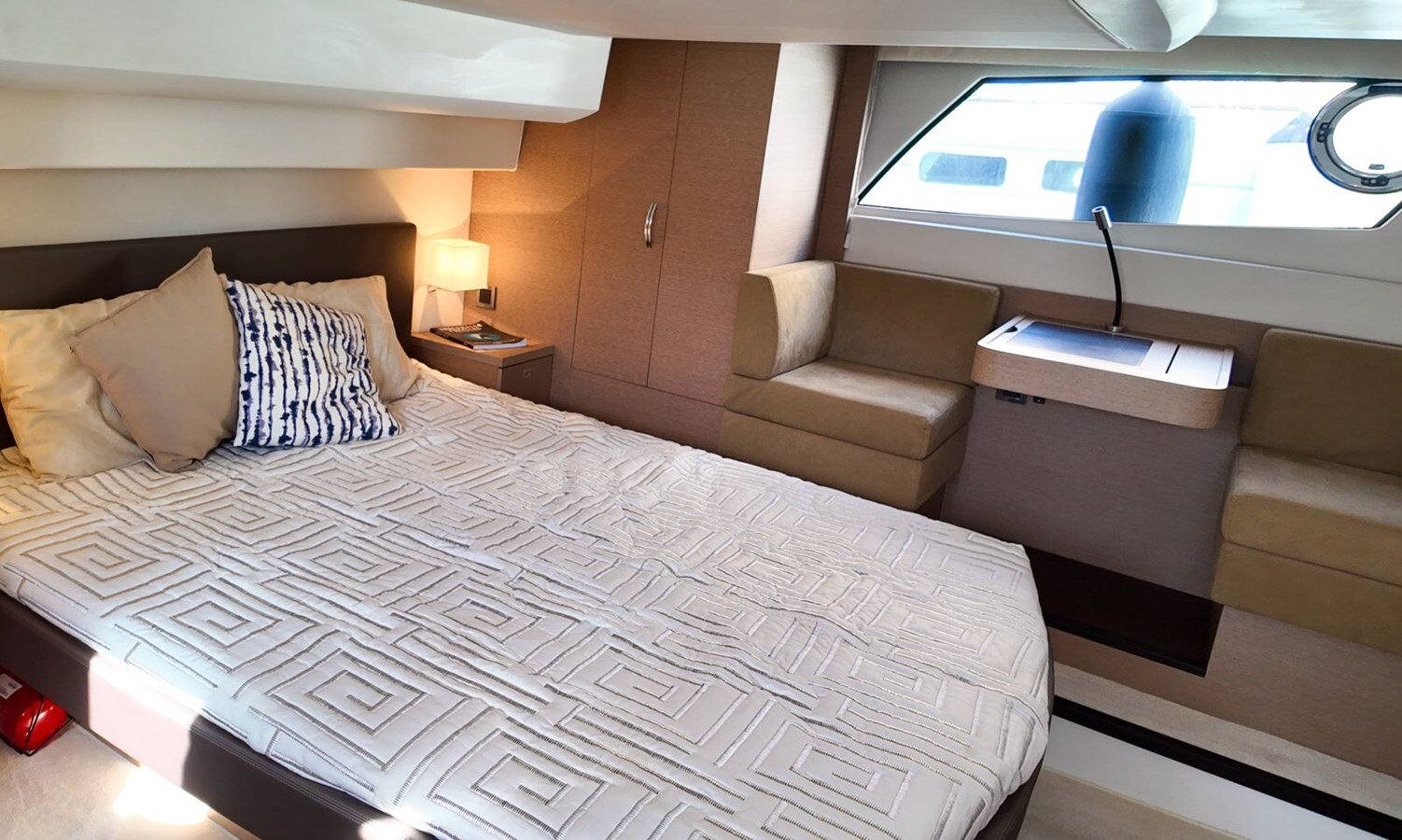 2019-prestige-50-10-adf8f4