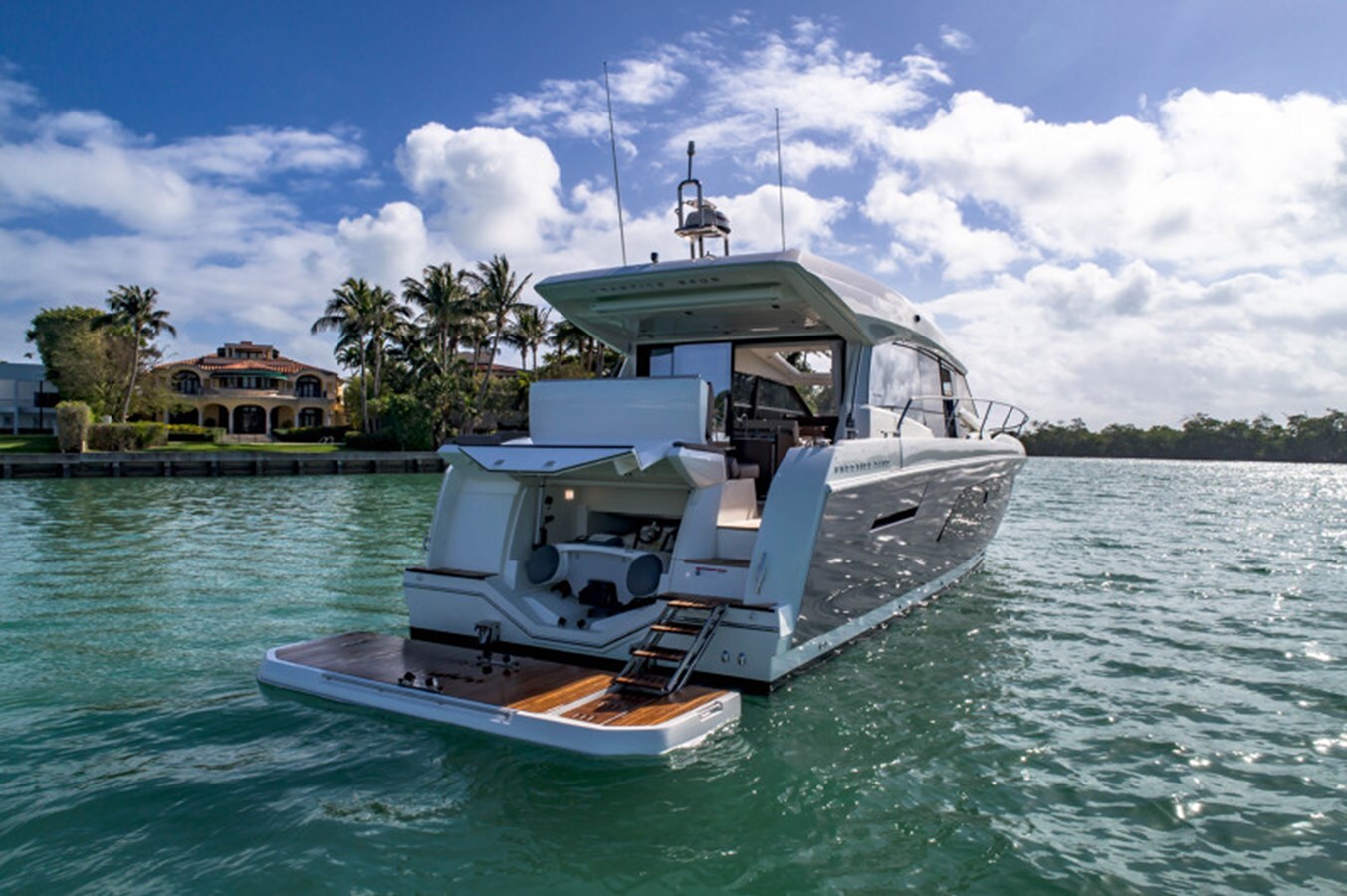 2019-prestige-52-10-214658