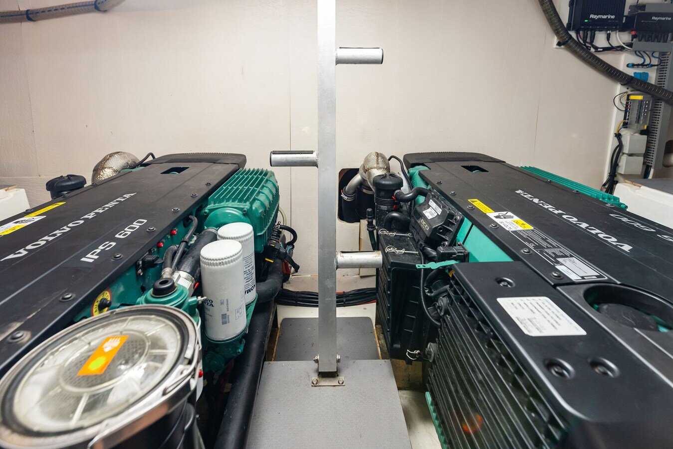 2019-prestige-52-b8f272