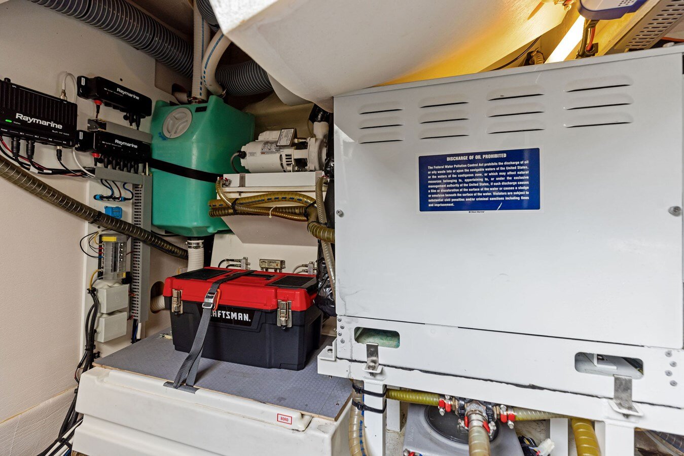 2019-prestige-52-b8f272