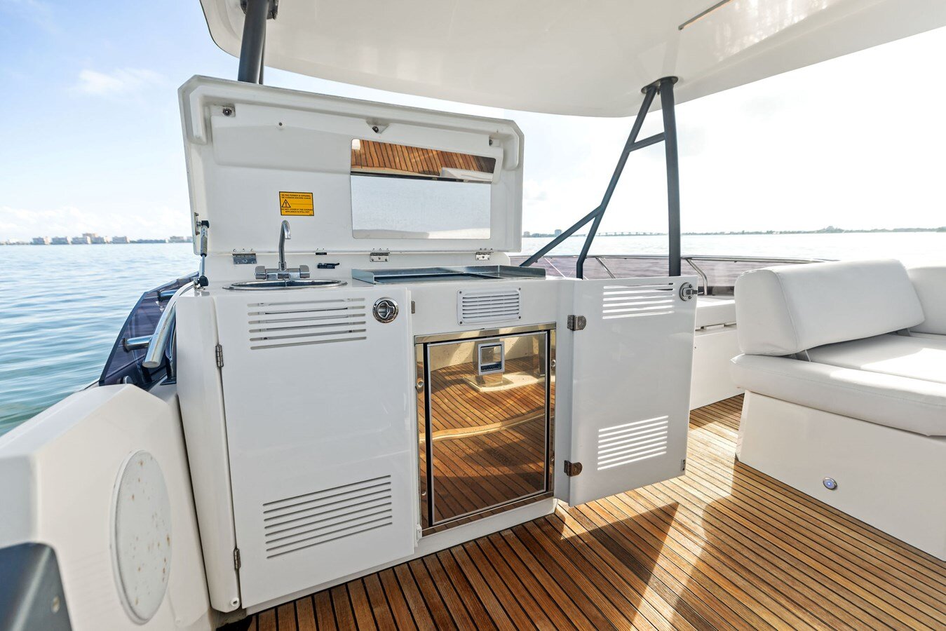 2019-prestige-52-b8f272