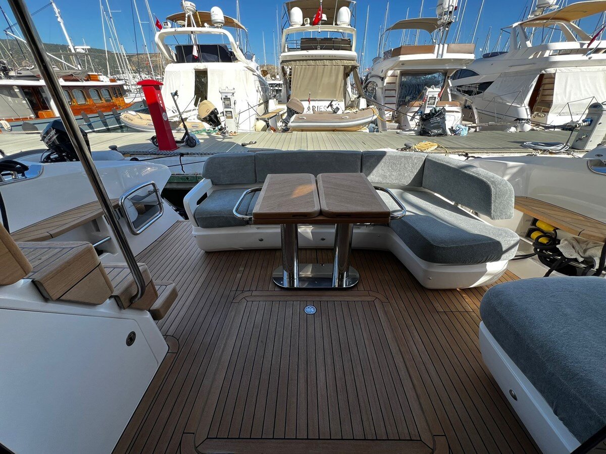 2019-princess-yachts-47-1-747027