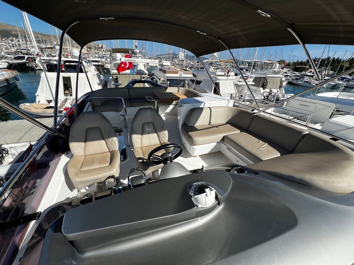 2019-princess-yachts-47-1-747027