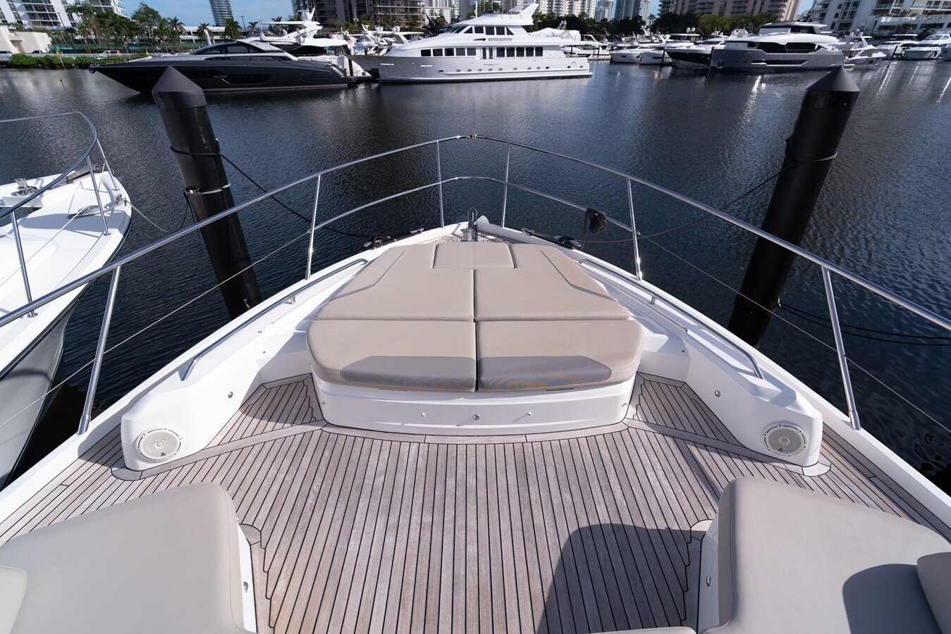 2019-princess-yachts-65-00c8b9