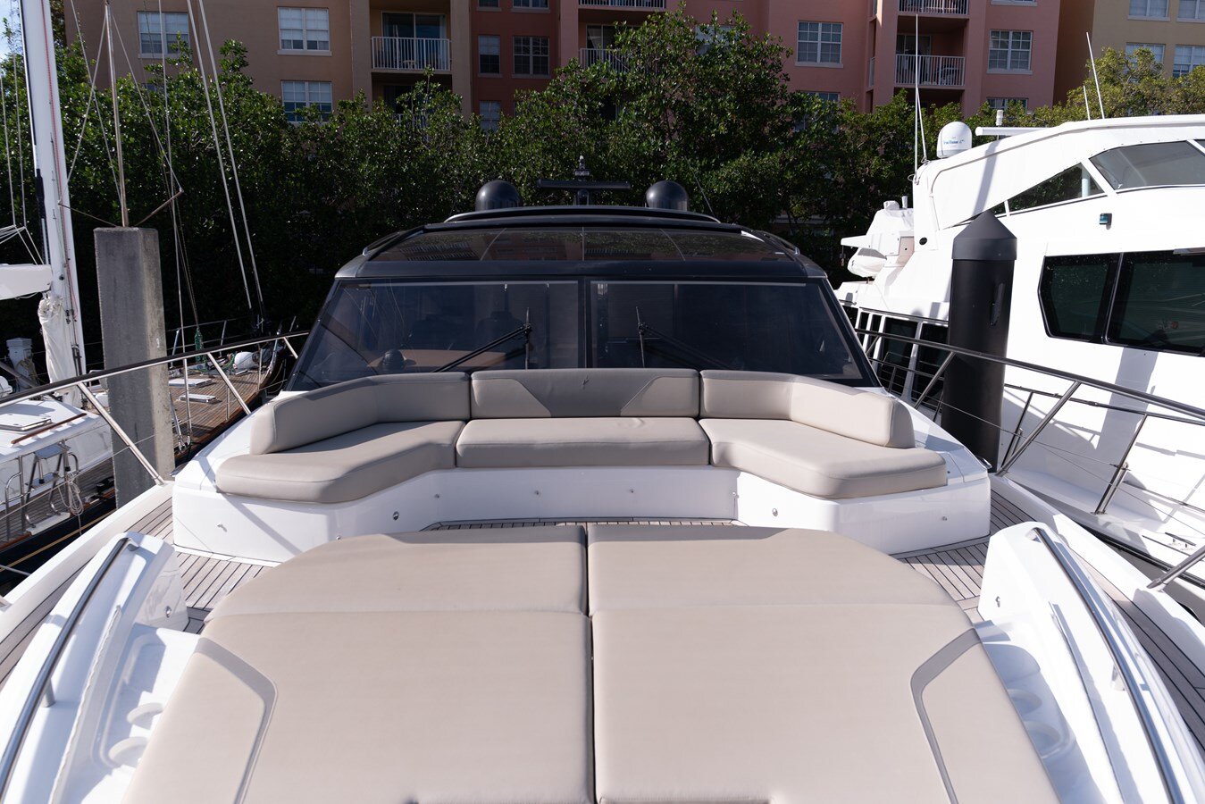 2019-princess-yachts-65-00c8b9