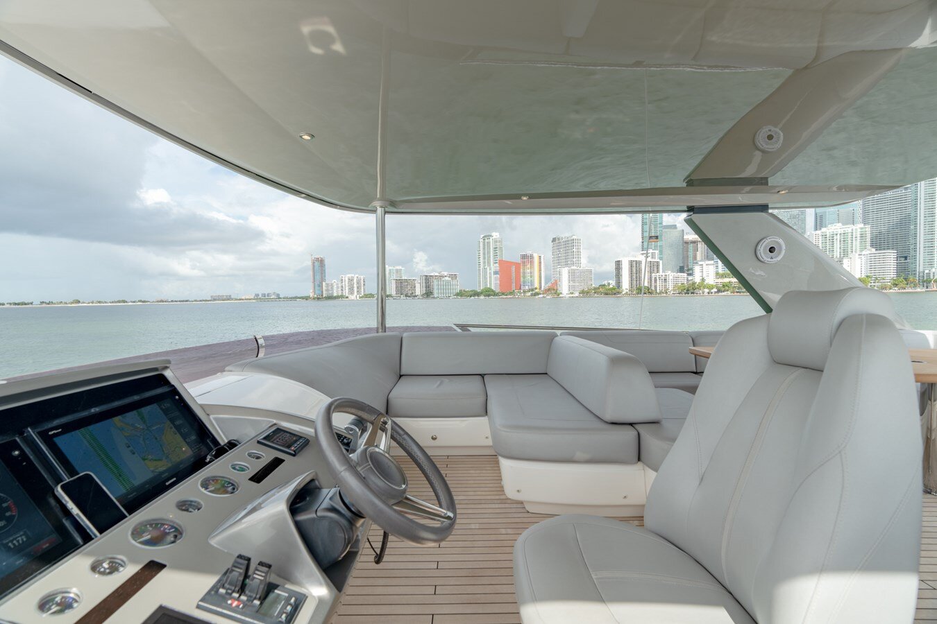 2019-princess-yachts-70-7e6f4e