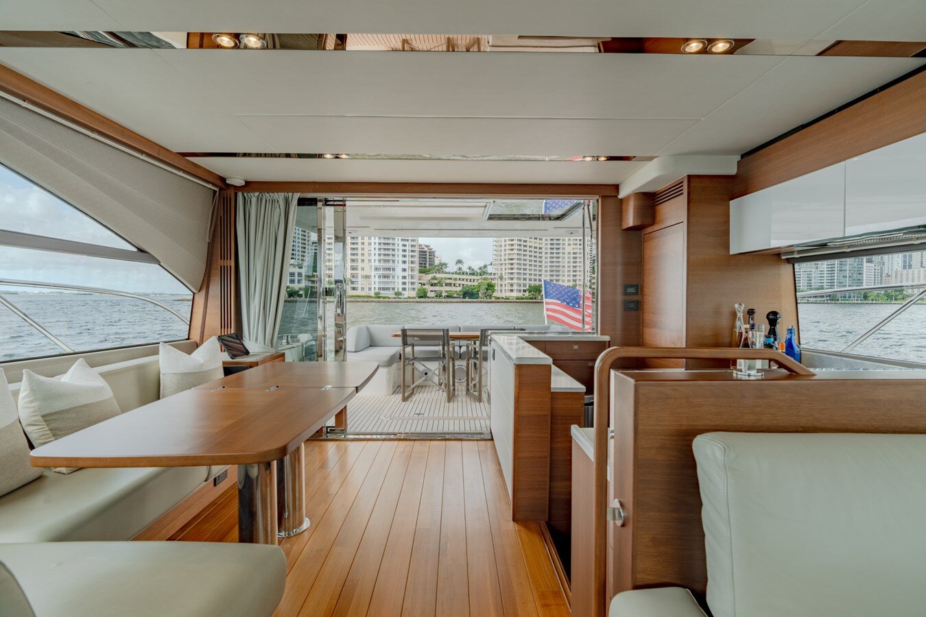 2019-princess-yachts-70-7e6f4e