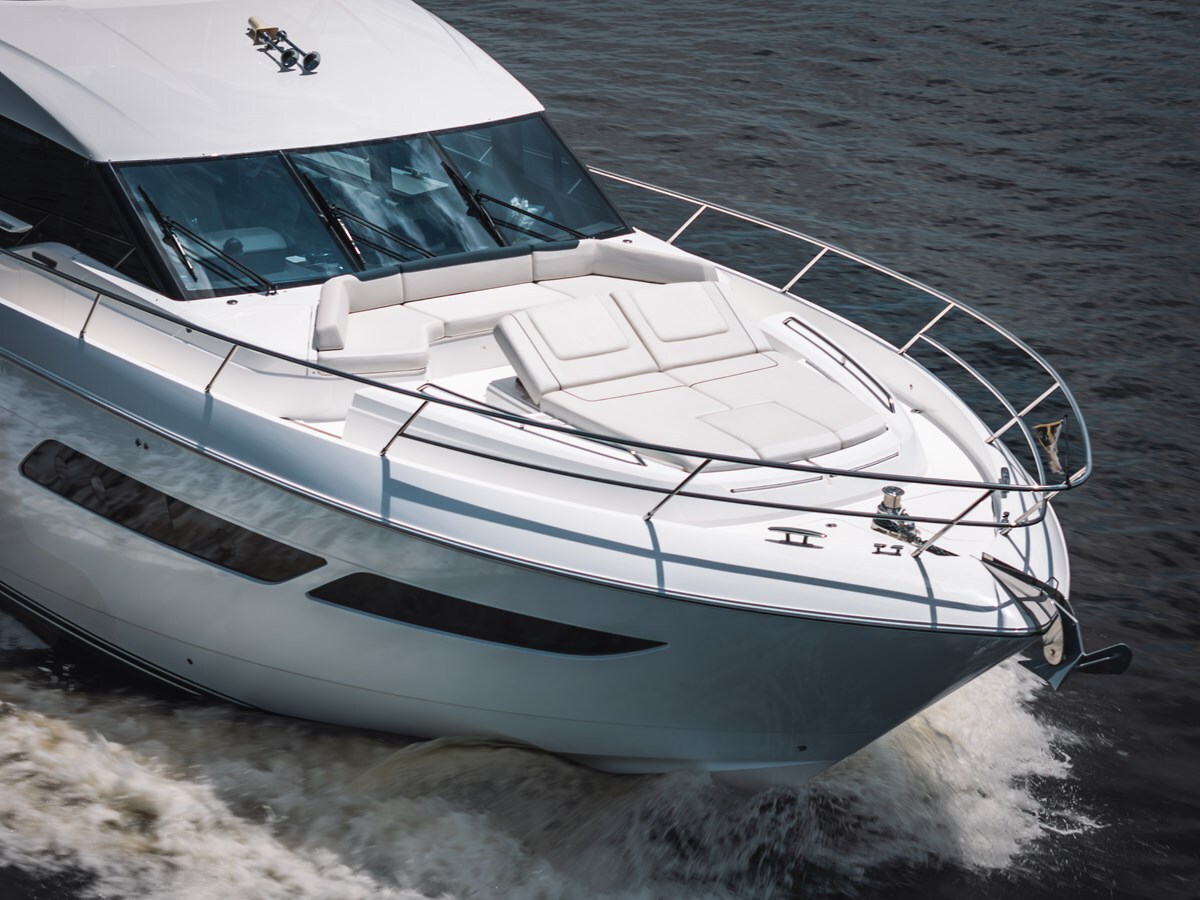 2019-princess-yachts-70-f890fe