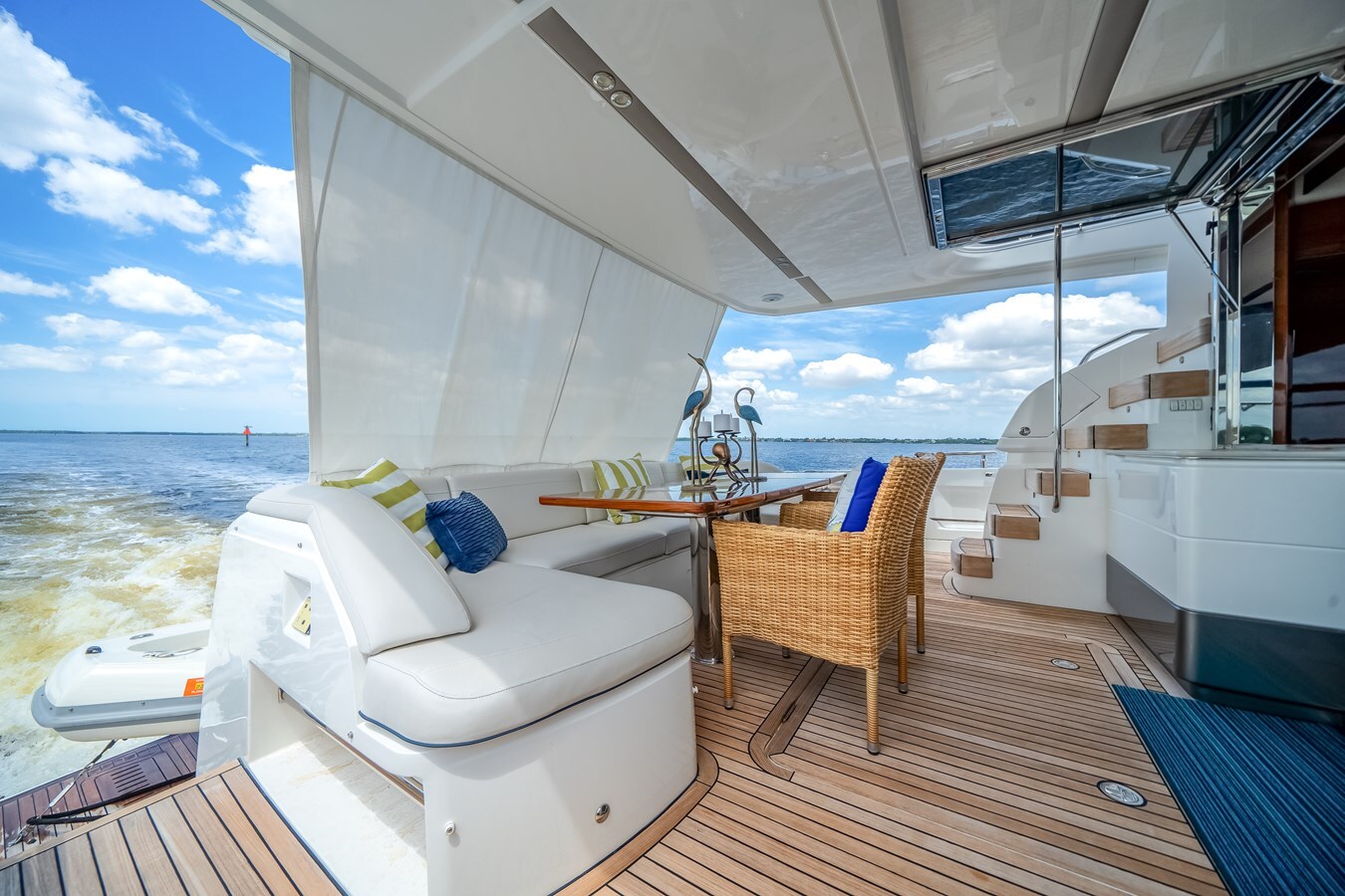 2019-princess-yachts-70-f890fe