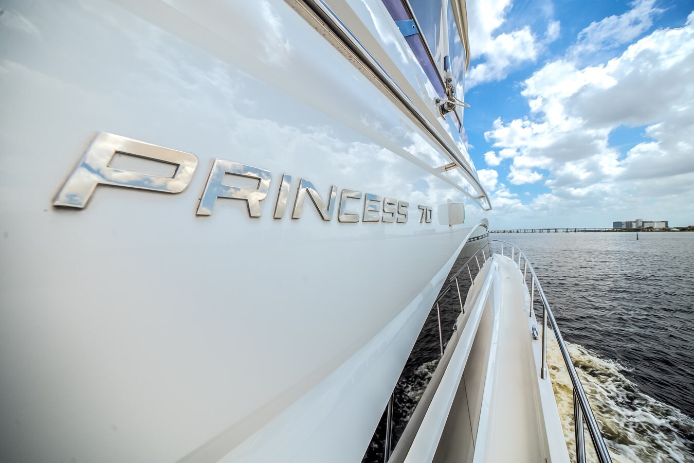 2019-princess-yachts-70-f890fe