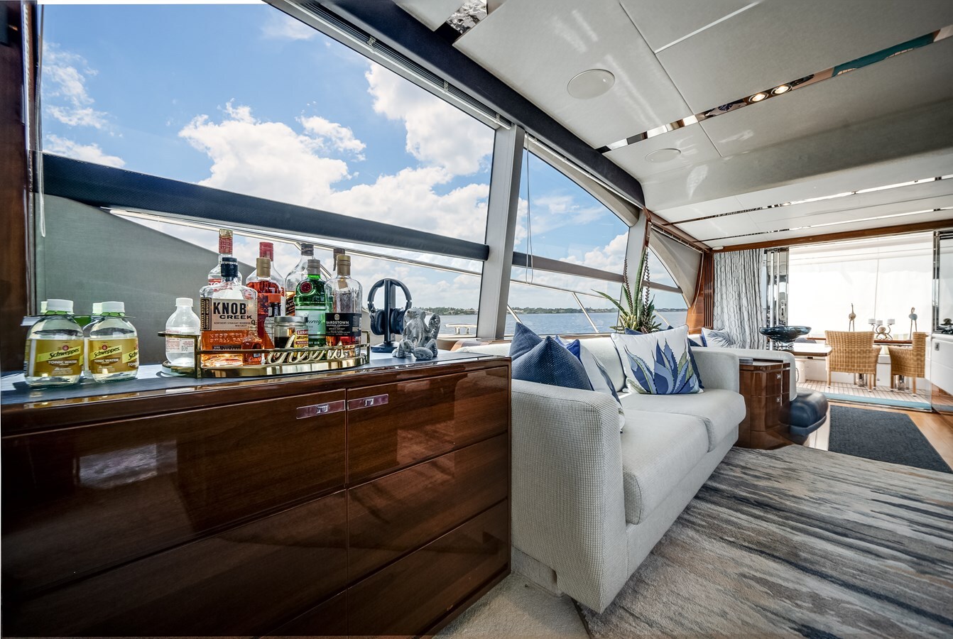 2019-princess-yachts-70-f890fe