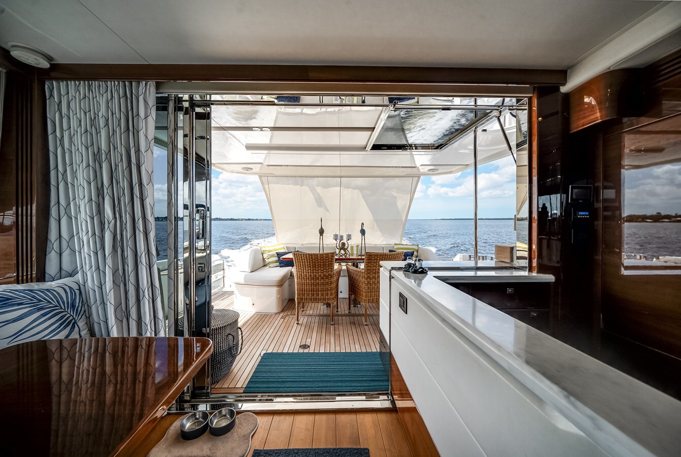 2019-princess-yachts-70-f890fe